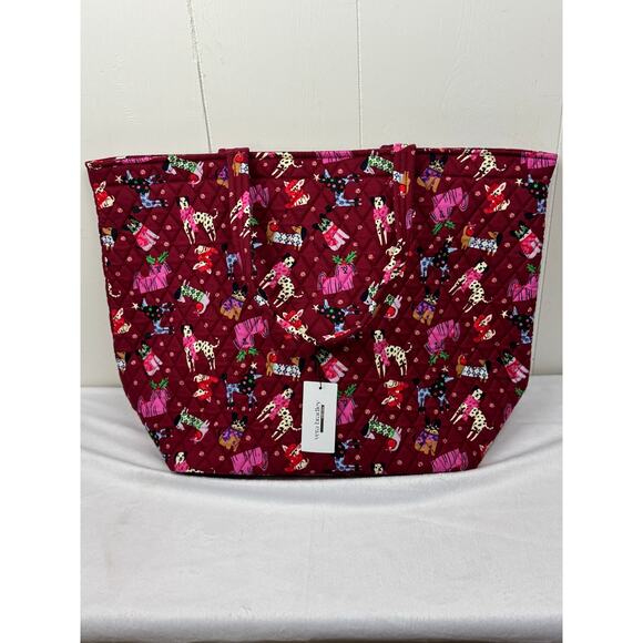 Vera Bradley Holiday Hounds Essential Grand Tote, NWT - Picture 2 of 5